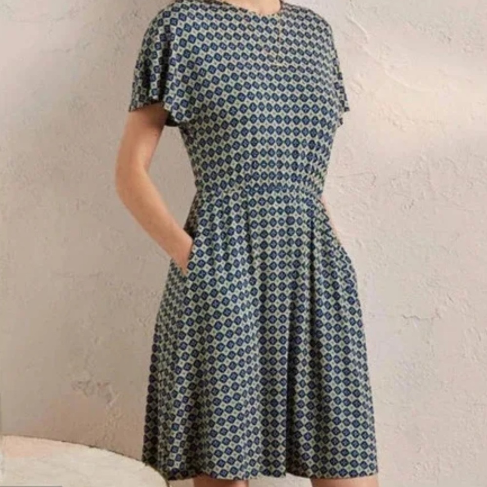 ☀️SALE!!☀️ 🆕 Boden Flutter Dress‎
